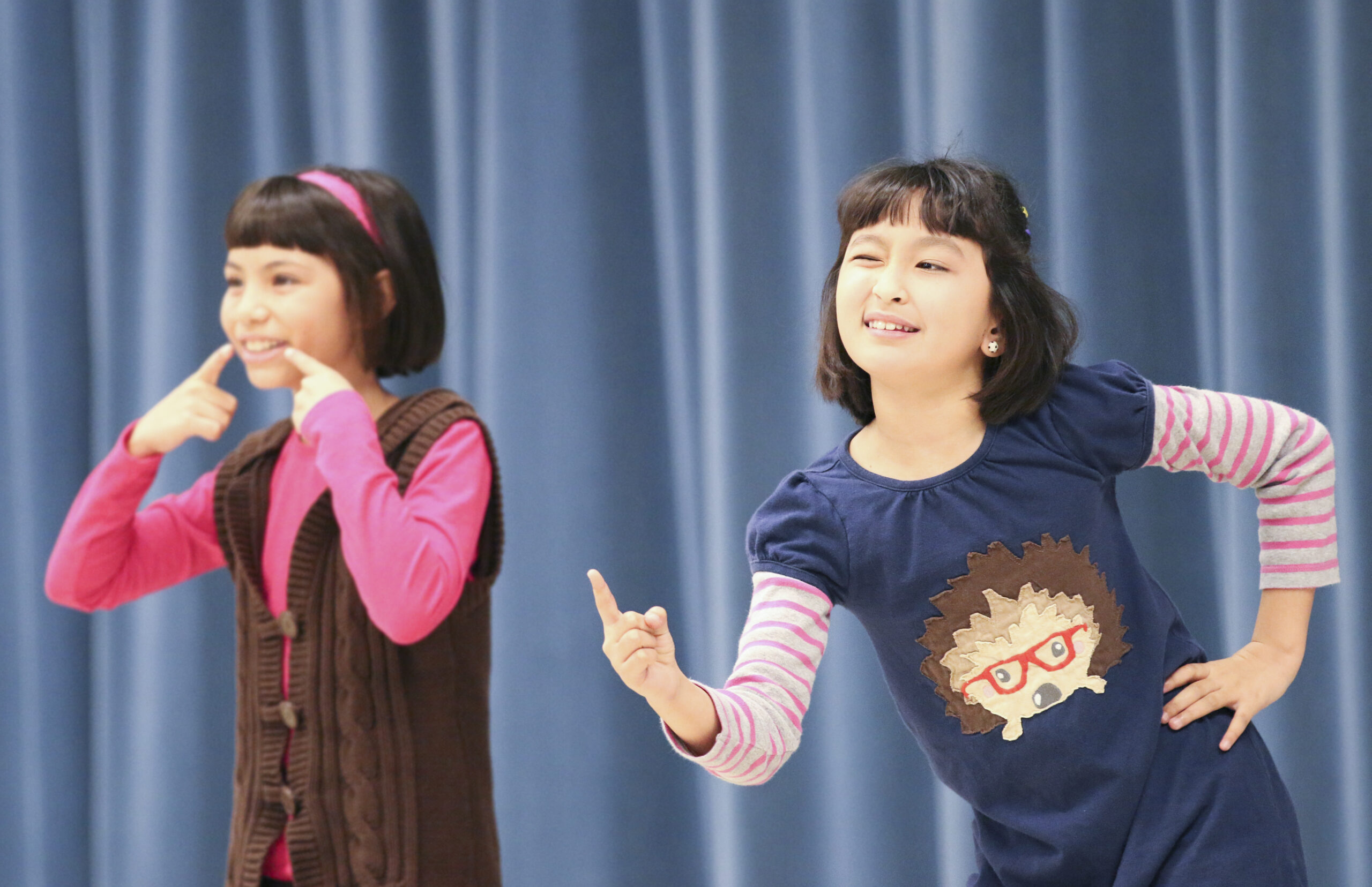 2 Girls @ Oral Language Festival